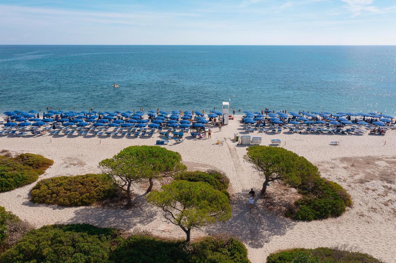 Amareclub Janna E Sole Resort Budoni Bagian luar foto